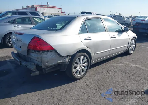2007 Honda Accord 3.0 Se z USA, uszkodzony, nr VIN 1HGCM66467A048655